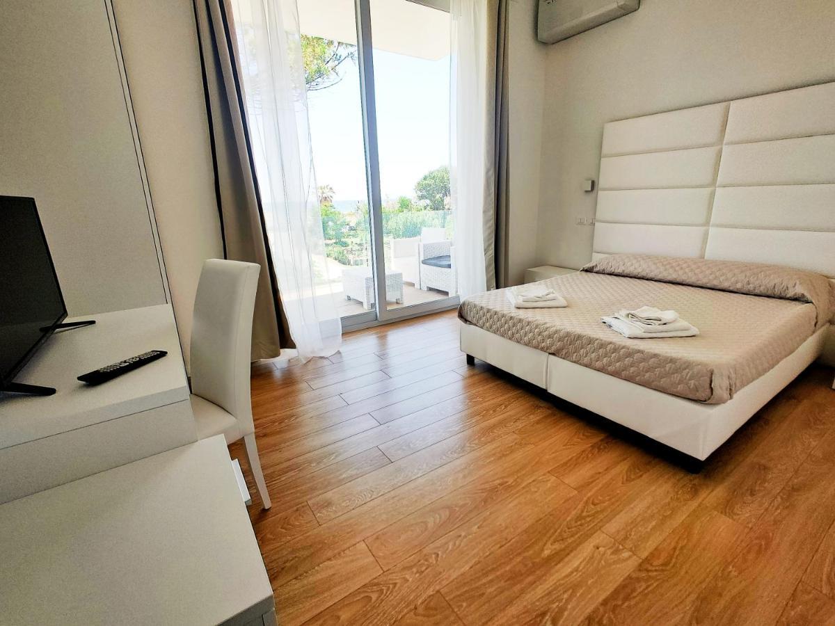 Hotel Artemide Mare 파이스툼 외부 사진