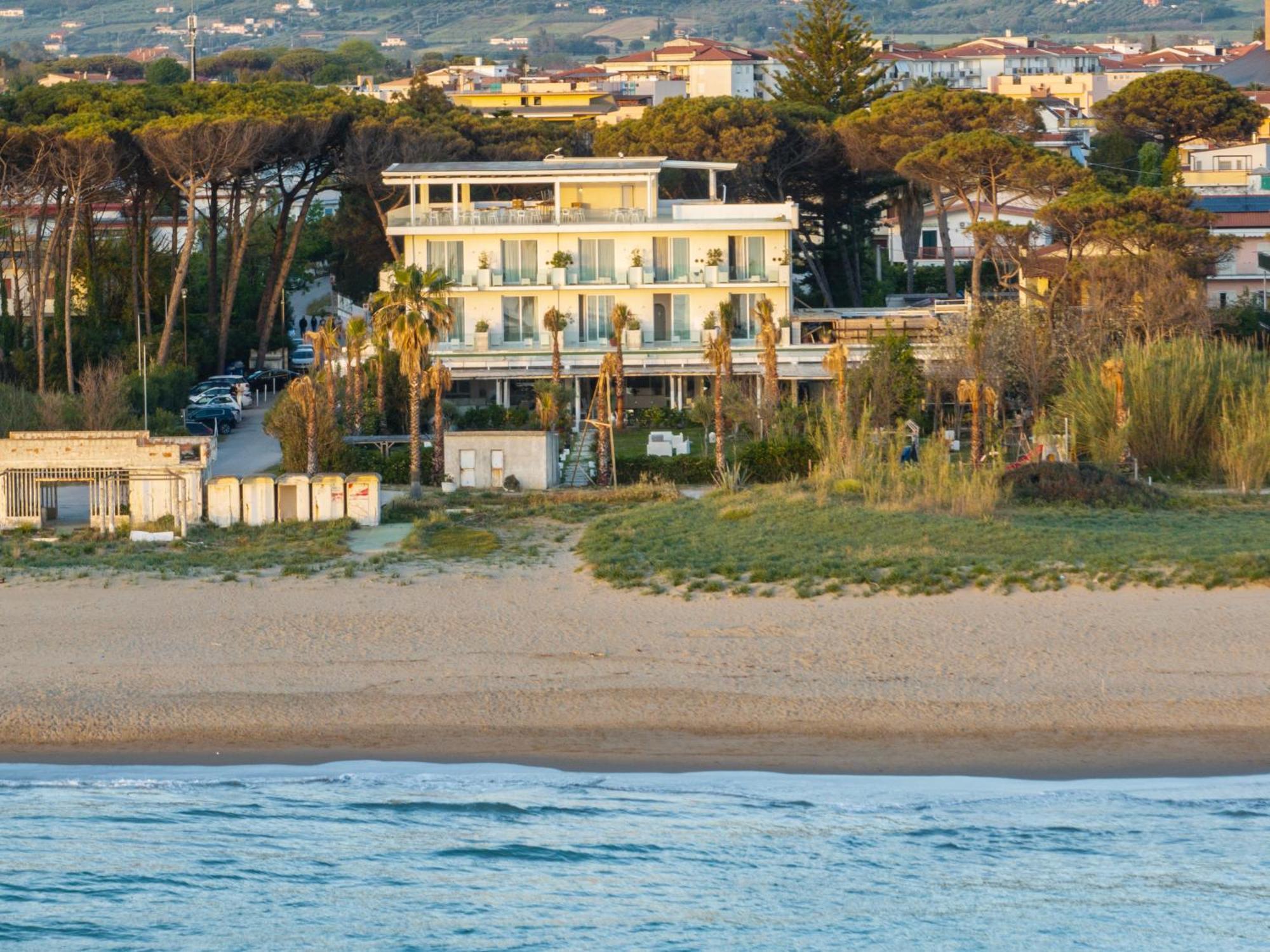 Hotel Artemide Mare 파이스툼 외부 사진